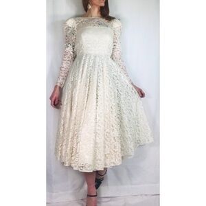 80’s Vintage ‘Cachet’ Cream Lace Long Sleeve Fit and Flare Dress